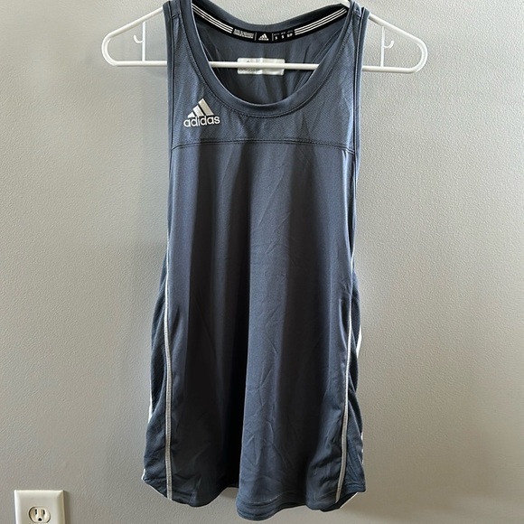 adidas Tops - Adidas athletic racer back tank top